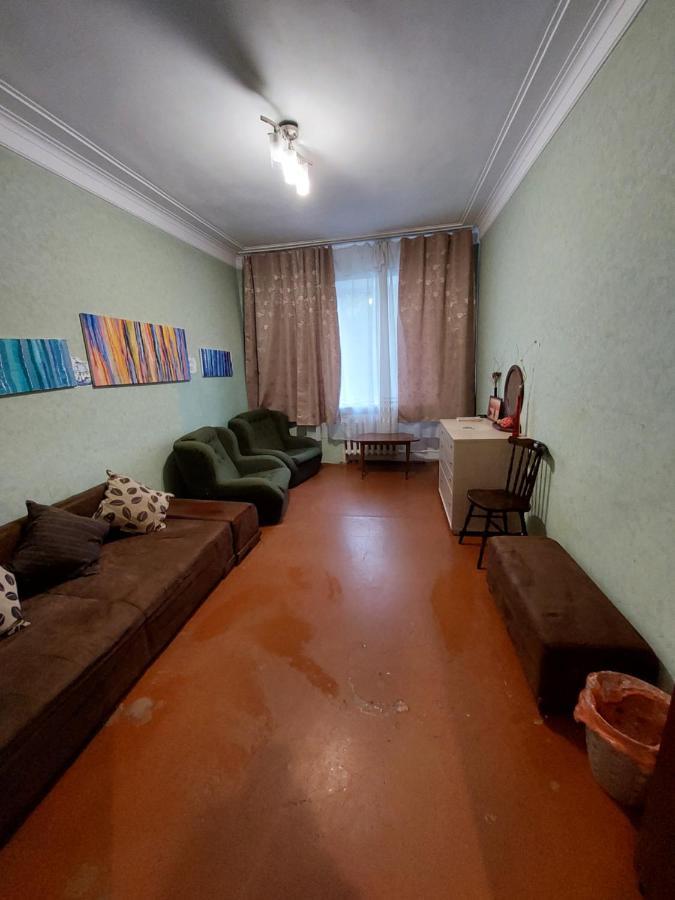 Alaska Fox Kyiv Room photo