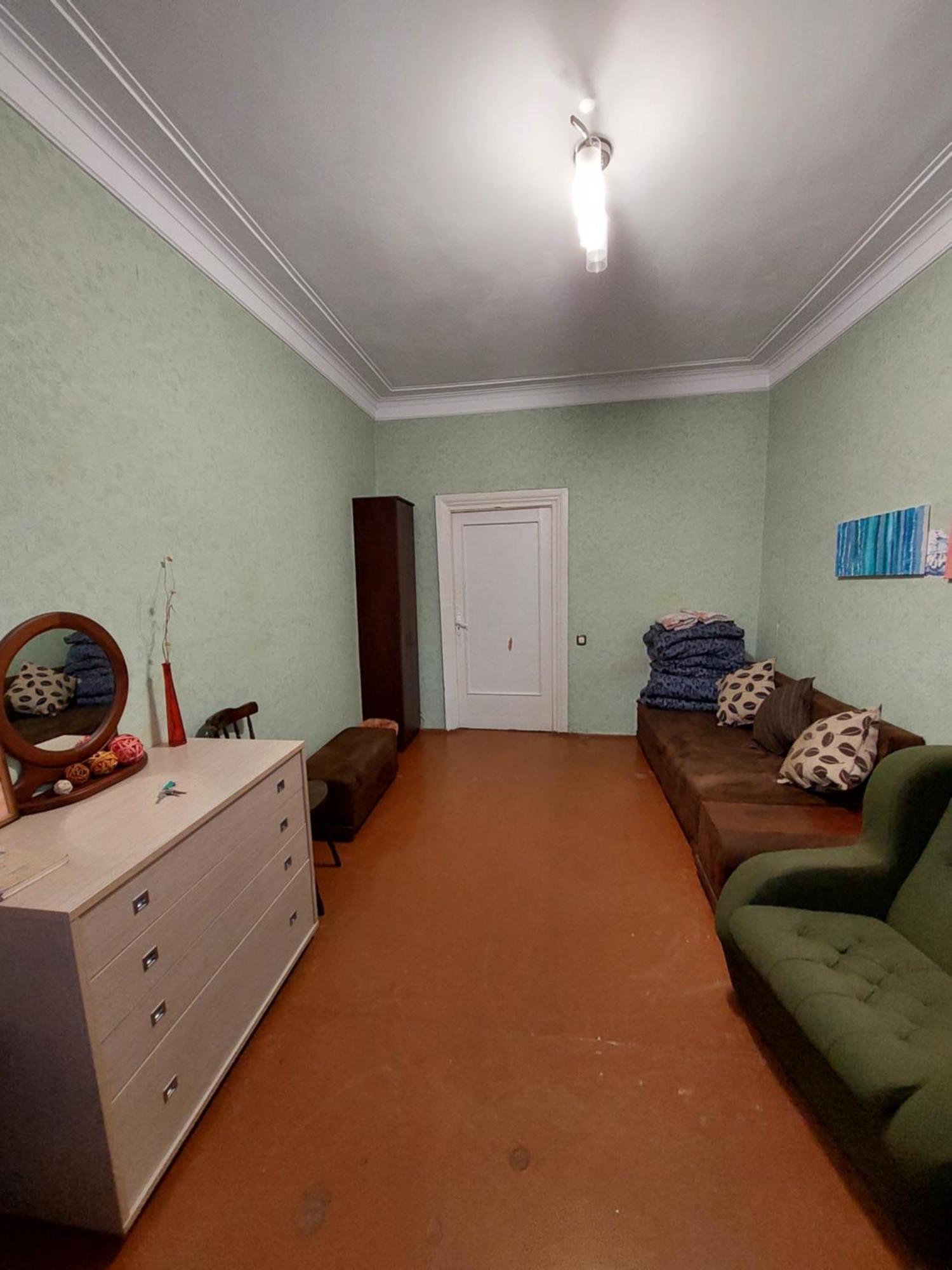Alaska Fox Kyiv Room photo
